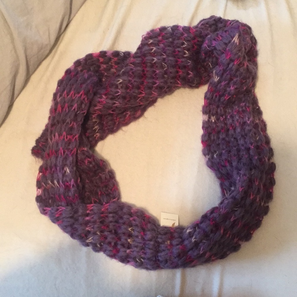 Infinity scarf - Picture 2 of 3